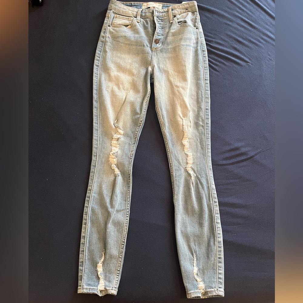 Abercrombie & Finch super high rise jeans - Picture 2 of 5
